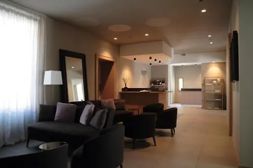 Otel Nicolin 3*